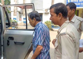 চাকরি পাইয়ে দেওয়ার নামে ভাতারের তরুনীকে ৫ লক্ষ টাকা প্রতারণা, গ্রেপ্তার মুর্শিদাবাদের প্রৌঢ়