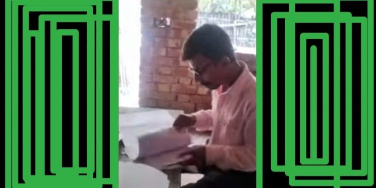 তৃণমূলের পঞ্চায়েত প্রধানের বাড়িতে বসে এনামুরেশনের ফর্ম বিলির অভিযোগ  