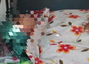 স্কুটিতে চড়ে বাপের বাড়ি যাওয়ার সময় ট্রাক্ট্ররের চাকায় পিষ্ট হয়ে মৃত্যু বধূর 