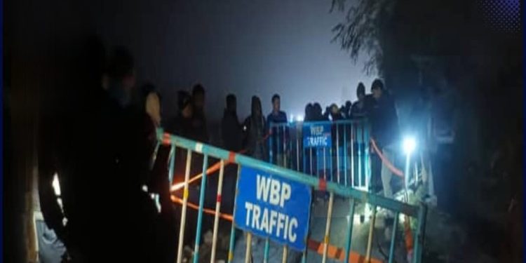 কালিয়াচকে বৃদ্ধ পাঁপড় বিক্রেতাকে গুলি করে খুন করল ছিনতাইকারীরা 