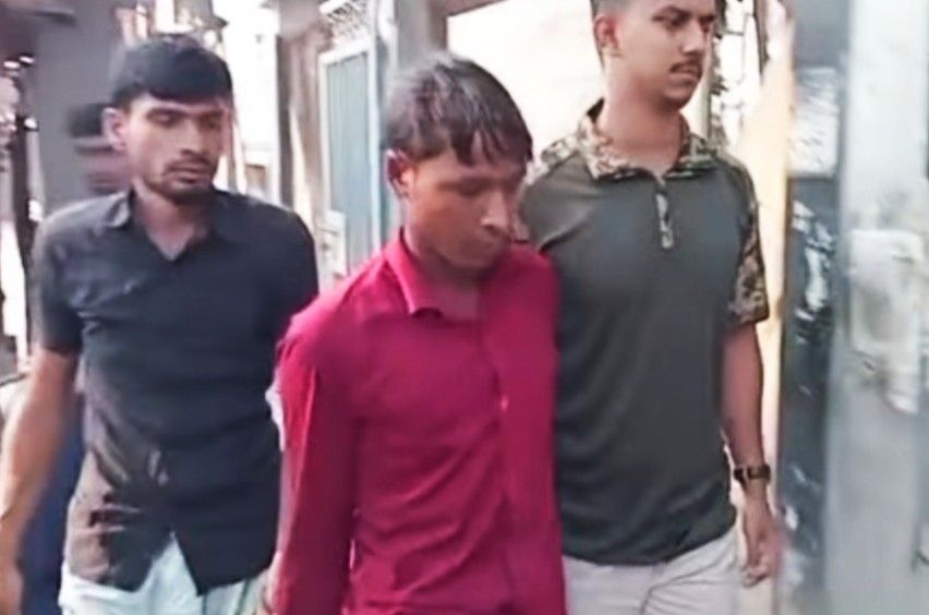 মালদার বৈষ্ণবনগরে গ্রেপ্তার ২ বাংলাদেশি যুবক 