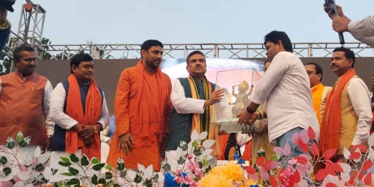 “বর্ধমানের রবি চ্যাটার্জি,খোকন দাস, সিদ্দিকুল্লারা বাংলাদেশি মুসলিমদের ভোটার তালিকায় রাখার জন্য চাপ দিচ্ছে” : শুভেন্দু অধিকারী  