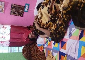 মালদার চাঁচলের হাটে গোহত্যা করে মাংস বিক্রি বন্ধের দাবিতে  আমরণ অনশন শুরু করলেন হিরন্ময় গোস্বামী মহারাজ 