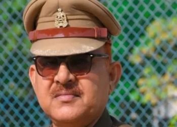 ট্রাফিক সচেতনতামূলক কর্মসূচিতে গিয়ে আরাধ্য “নবীর গুণকীর্তন”, ক্লোজ করা হল ইউপির কন্নৌজের সাব-ইন্সপেক্টর আফাক খানকে 