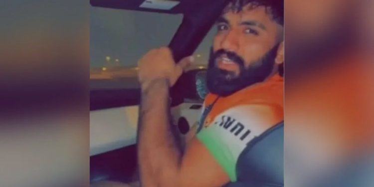 ভারতের জার্সি গায়ে কবাডি খেলায় উবাইদুল্লাহ রাজপুতকে আজীবন নিষিদ্ধ করল পাকিস্তান