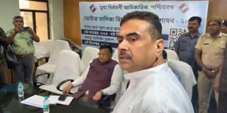 তৃণমূলের ভাড়া করা সংস্থা “আই প্যাক”-এর বিরুদ্ধে মারাত্মক অভিযোগ তুললেন শুভেন্দু 