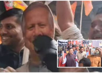 বাংলাদেশ হাইকমিশনের সামনে মহম্মদ ইউনূসের ছবি জুতোপেটা করা হল  ; মুখ্যমন্ত্রীর কাছে শুভেন্দু অধিকারীর প্রশ্ন  : “দীপু দাসের হত্যাকাণ্ড নিয়ে মমতা ব্যানার্জি চুপ কেন?”