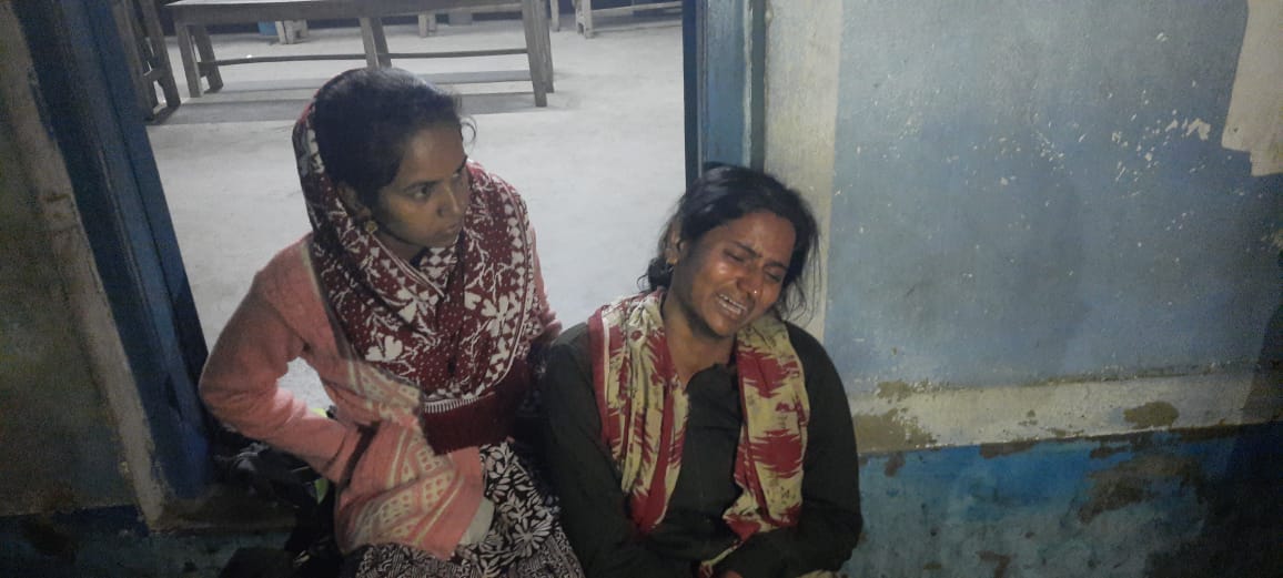 বেপরোয়া মারুতি ভ্যানের ধাক্কায় মৃত ১ বাইক চালক, আহত আরও ২