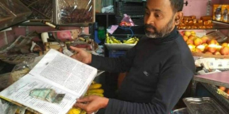 চুরির কামাইয়ের একাংশ প্রথমে ভগবানের উদ্দেশ্যে অর্পন করে পাপ খন্ডন করে গেল “ধার্মিক চোরেরা”