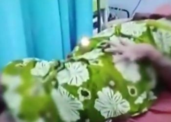 কেরালায় গর্ভবতী সঙ্গিনীকে ঘরে বন্দি রেখে অনাহারে ও ইস্ত্রি দিয়ে পুড়িয়ে মারার চেষ্টার অভিযোগে গ্রেপ্তার শহীদ রহমান নামে যুবক 