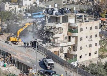 জেরুজালেমে রাতারাতি শতাধিক  ফিলিস্তিনির আবাসস্থল ভেঙে গুঁড়িয়ে দিল ইসরায়েল 