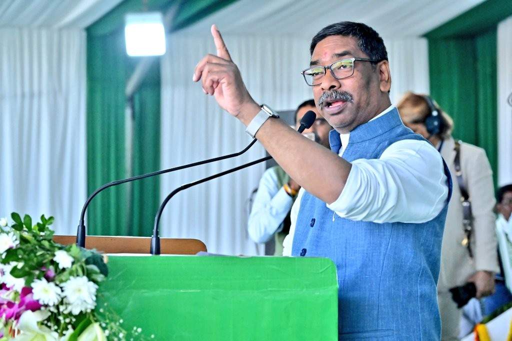 বিহারে শোচনীয় পরাজয়ের পর ইন্ডি জোটের শনির দশা লেগেছে, এবারে ঝাড়খণ্ডের হেমন্ত সোরেন পা বাড়িয়েছেন এনডিএ জোটের দিকে 