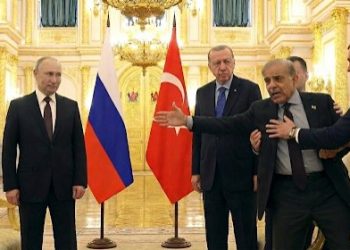 শেহবাজ শরীফকে চুড়ান্ত বেইজ্জত করলেন পুতিন ;  ৪০ মিনিট অপেক্ষা করিয়ে গেলেন না বৈঠকে  