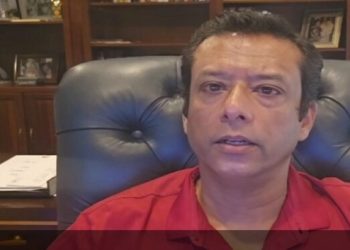 বাংলাদেশের নির্বাচন বন্ধ করতে সহিংস আন্দোলন হবে বলে জানালেন শেখ হাসিনার পুত্র জয় 