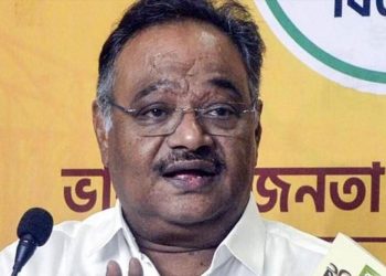 “ভগবান গনেশের মূর্তিতে শয়তান আখ্যা দিয়ে পাথর ছোড়া হচ্ছে” : মালদার আদিনাথ মন্দিরের পুনরুদ্ধারের দাবি তুলে বললেন শমীক ভট্টাচার্য  ; প্রবল বিরোধিতা করল তৃণমূল 