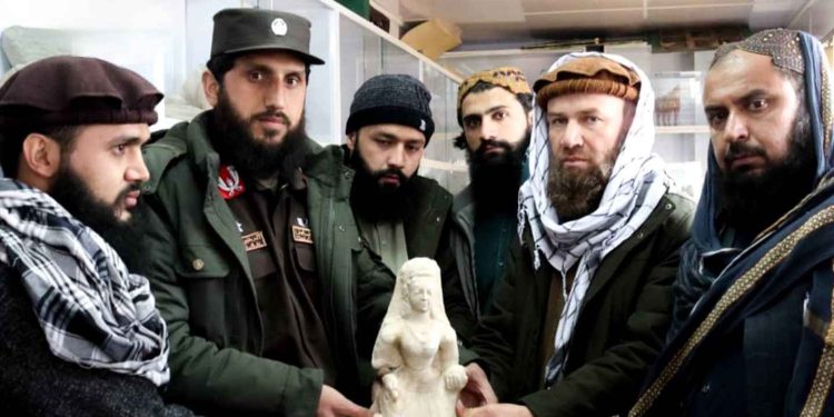 আফগানিস্তানে ২০০০ বছরের প্রাচীন বৌদ্ধ যুগের মূর্তি আবিষ্কার