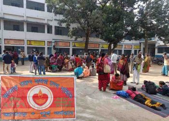 মাত্র একটা ইঞ্জেকশনেই রোগ নির্মুল ! ভাতার হাইস্কুলে “অর্শ নির্মূল শিবির”-এ রোগীদের ভিড়ে ঠাসা 