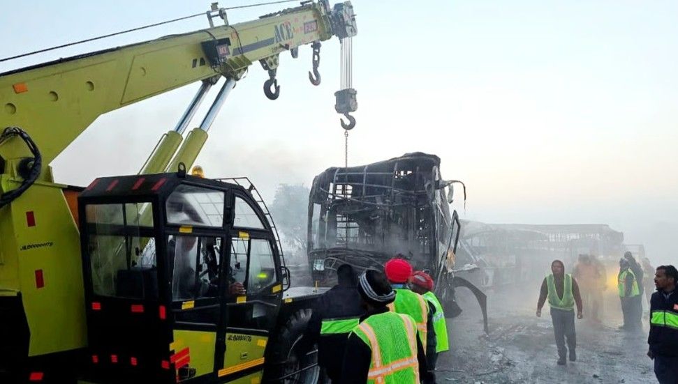 মথুরায় ভয়াবহ সড়ক দুর্ঘটনায় ৪ জন নিহত, আহত অন্তত ২৫