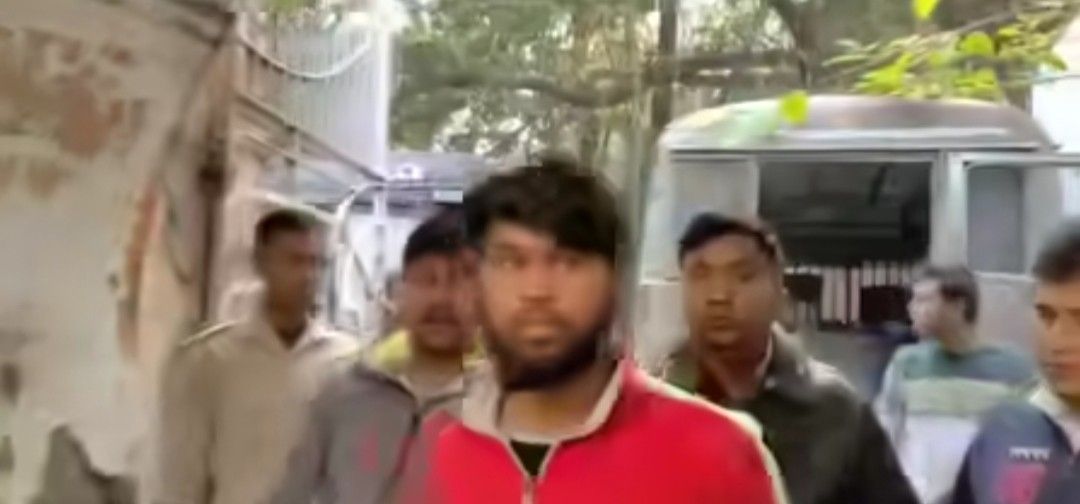 মালদায় জালনোট সহ বিএসএফ -এর হাতে ধরা পড়ল মহম্মদ রজওয়ান নামে এক বাংলাদেশি