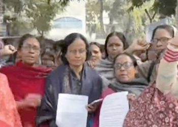 “ভাতা নয় বেতন চাই” : সরকারি স্বীকৃতিসহ একাধিক দাবিতে পথে নামলেন রামপুরহাটের আশা কর্মীরা 