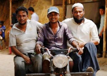 বাংলাভাষী হকারদের ওড়িশা ছেড়ে যাওয়ার জন্য ৭২ ঘন্টার আল্টিমেটাম ; এটাকে হাতিয়ার করে বিজেপির উপর “বাঙালি বিদ্বেষী” লেভেল সাঁটাতে মরিয়া তৃণমূল 