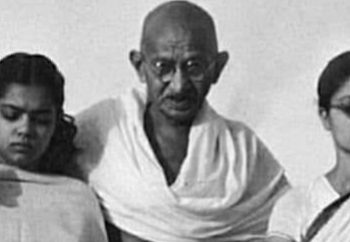 গান্ধীকে পৃথিবীর “সব চেয়ে সফল ভন্ড” কেন বলেছিলেন লেখক নীরদ সি চৌধুরী ? 