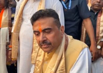 “বাংলাদেশের মুসলিমরা যদি বাবরি মসজিদের জন্য টাকা পাঠাতে পারে তাহলে আমরাও  দিপু দাসের পরিবারেকে অর্থ সাহায্য করবো” : বললেন শুভেন্দু অধিকারী 