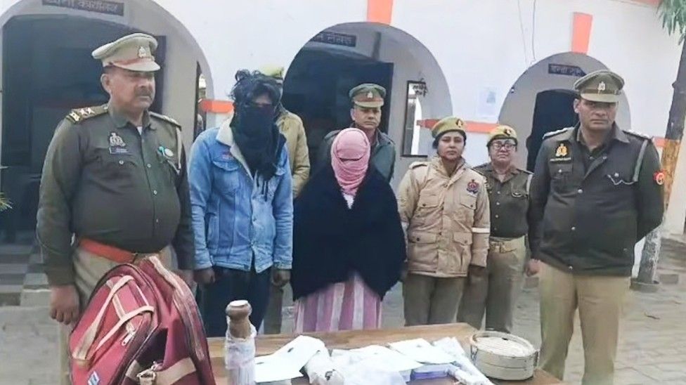 ফের পরকীয়ার বলি স্বামী, প্রেমিককে সাথে নিয়ে স্বামীকে খুন করে দেহ গ্রাইন্ডারে পিষে ড্রেনে ফেলে দিল ঘাতক স্ত্রী 