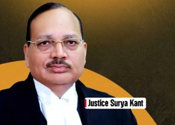 ভারত কোনও ধর্মশালা নয়,  অনুপ্রবেশকারীদের জন্য লাল গালিচা বিছিয়ে দিতে পারে না: রোহিঙ্গা শরণার্থী মামলায় আবেদনকারীকে ভর্ৎসনা করলেন প্রধান বিচারপতি, কেন্দ্রকে নোটিশ জারি করতে অস্বীকৃতি