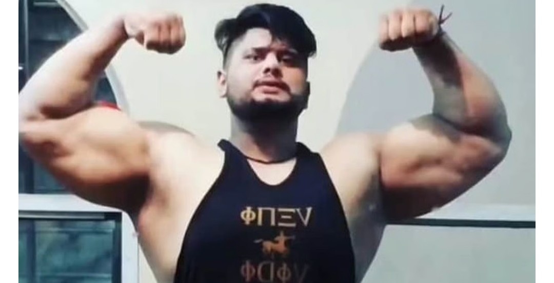 মেয়েদের সাথে অশালীন আচরণের প্রতিবাদ করে দুষ্কৃতীদের হাতে খুন বডি বিল্ডার 