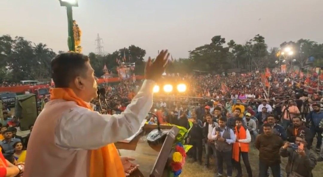 “মেসিকে দেখতে পেলেন না, মাসির বাড়ি কালীঘাটে গিয়ে টিকিটের টাকা আদায় করুন” : শুভেন্দু অধিকারী