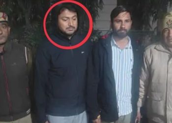 ‘ইসলাম গ্রহণ কর, নইলে তোর নগ্ন ভিডিও ভাইরাল করে দেবো’: হিন্দু মহিলাকে ফাঁদে ফেলে হুমকি দিয়েছিল তিন সন্তানের বাবা আরিফ,নিকাহ করে দুবাইতে বিক্রি করার পরিকল্পনা করেছিল 