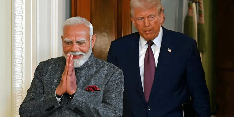 রাশিয়া থেকে তেল কেনায় ভারতের উপর ৫০০% শুল্ক আরোপ করবে ডোনাল্ড ট্রাম্প, নয়া বিলে দেওয়া হল সবুজ সংকেত 