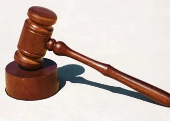 বিয়ের পরেও জোরপূর্বক যৌনতা  অপরাধ : স্ত্রীর গোপনাঙ্গ পুড়িয়ে দেওয়ার স্বামীর আবেদন খারিজ করে দিল গুজরাট হাইকোর্ট  