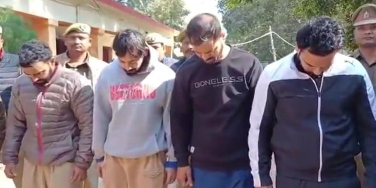 ইউপির মির্জাপুরে জিমের আড়ালে ধর্মান্তরকরণ ও যৌন নির্যাতনের মামলায় গ্রেপ্তার আলী আলম, ফয়সাল খান, জহির খান ও শাদাব