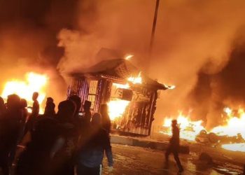 ইরানের কারাগারে বন্দী বিক্ষোভকারীদের উপর বর্বরতা শুরু করেছে আলি খোমিনির বাহিনী 