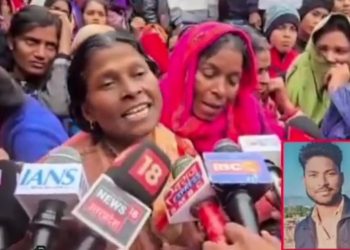 কুশিনগরে নিশান্ত সিং নামে এক যুবককে নির্মমভাবে কুপিয়ে হত্যা করল ফয়সাল ও নওশাদ ; ঘাতকদের এনকাউন্টারে মারার দাবিতে পথ অবরোধ 