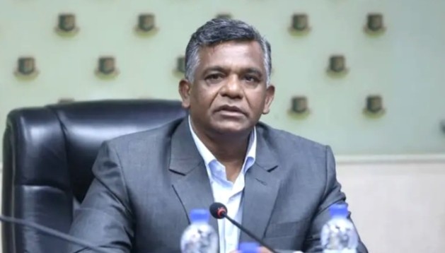 চিরতরে দেশ ছেড়ে পালিয়ে গেলেন বাংলাদেশ ক্রিকেট বোর্ডের সভাপতি