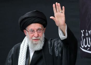 ইসরায়েল যদি ইরানের সর্বোচ্চ নেতা খামেনেইকে হত্যা করে, তাহলে কী হবে ?