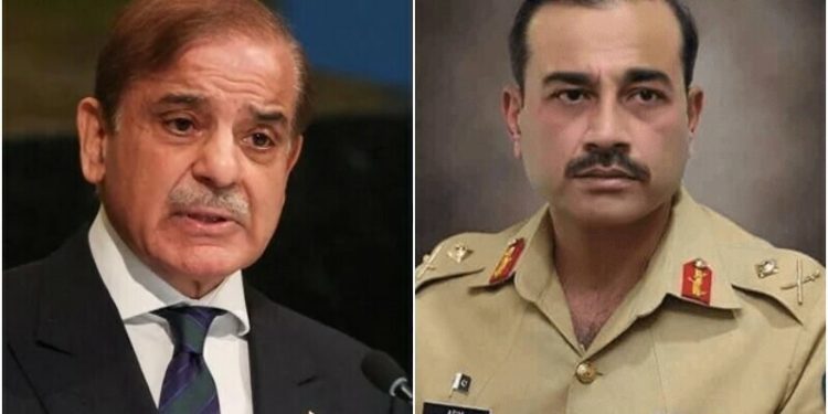 “হ্যাঁ…আমরা ভিক্ষা করি, লজ্জায় মাথা হেঁট হয়ে যায়”: পাকিস্থানি প্রধানমন্ত্রী