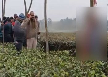 পরকীয়ার মর্মান্তিক পরিনতি : ময়নাগুড়ির চা বাগানে বধূ ও যুবকের যুগলের ঝুলন্ত দেহ উদ্ধার 