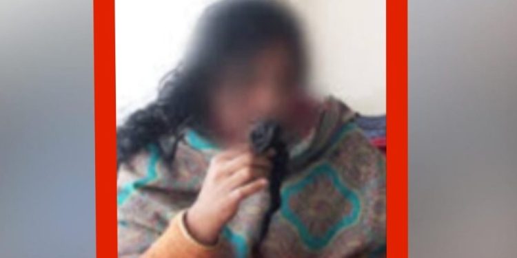 বাংলাদেশের ঝিনাইদহে বিধবা হিন্দু নারীকে গণধর্ষণ ও চুল কেটে  সেই ভিডিও সোশ্যাল মিডিয়ায় ছড়িয়ে দিল প্রতিবেশী মহম্মদ শাহিন ও মহম্মদ হাসান