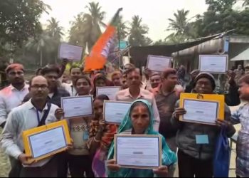 ভোটের মুখেই শুভেন্দুর গড়ে ধরাশায়ী তৃণমূল, নন্দীগ্রামের  সমবায়ে মমতার দলকে শুন্য করে দিল বিজেপি  