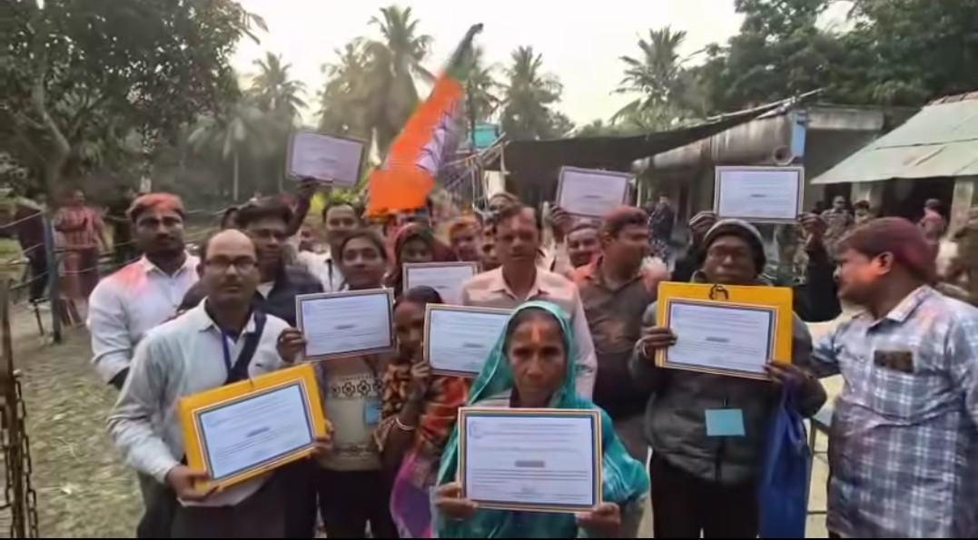 ভোটের মুখেই শুভেন্দুর গড়ে ধরাশায়ী তৃণমূল, নন্দীগ্রামের  সমবায়ে মমতার দলকে শুন্য করে দিল বিজেপি  