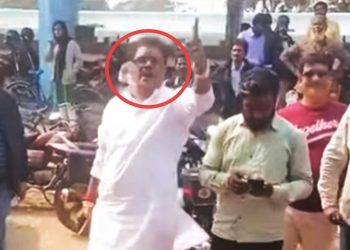 “এই শালা বিজেপির দালাল… হাত -পা ভেঙে দেবো” : শুনানি ক্যাম্পে পাণ্ডুয়ার তৃণমূল নেতার হম্বিতম্বির ভিডিও শেয়ার করে শুভেন্দু বললেন : “তৃণমূলের কপালে অশেষ দুঃখ আছে” 