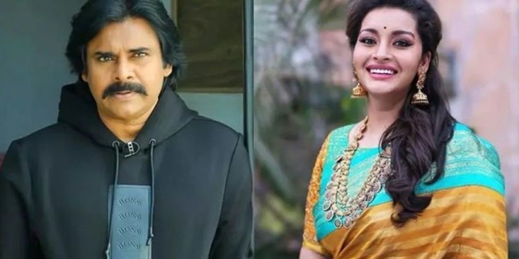 ‘এখন আমাকে রক্ষা করার জন্য আমার কোনও স্বামী নেই’: পবন কল্যাণের প্রাক্তন স্ত্রী রেণু দেশাই ট্রোলদের পাল্টা জবাবে বললেন