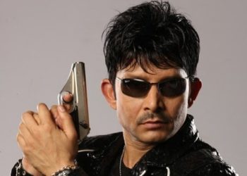 মুম্বাইয়ের আবাসিক ভবনে গুলি চালানোর অভিযোগে গ্রেপ্তার  অভিনেতা কামাল খান 