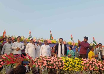 শুভেন্দু অধিকারী “গরুর মাংস খেত” বলে আপত্তিকর মন্তব্য করে বিজেপিকে ‘পেটানোর হুমকি’ দিলেন তৃণমূল নেতা ঋজু দত্ত ; “ক্ষমতা হারানোর ভয়ে তৃণমূল দিশেহারা বলেই এই সব   মন্তব্য করেছে” : বললেন বিজেপি নেতা কৃষ্ণ ঘোষ 