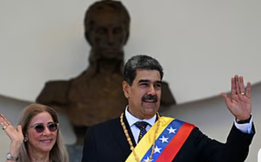 ভেনেজুয়েলায় হামলা চালিয়ে প্রেসিডেন্ট মাদুরো ও তাঁর স্ত্রীকে ধরেছে আমেরিকা : বললেন ডোনাল্ড ট্রাম্প