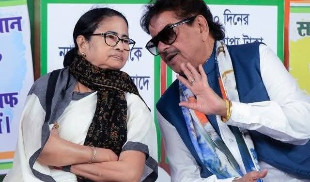 তৃণমূলের স্টার সাংসদ “বহিরাগত”  শত্রুঘ্ন সিনহার সাংসদ হিসাবে পারফর্মেন্স কেমন ? আইনজীবীর কথায় : “মোট বরাদ্দ ৯.৮০ কোটির মধ্যে মাত্র ২.২৩ কোটি টাকা কাগজে খরচ দেখানো হয়েছে, বাস্তবে শূন্য”  